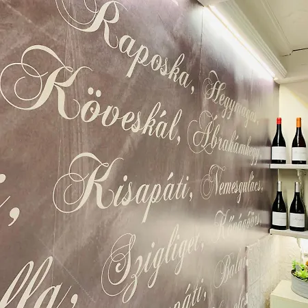 Kal Kove Vendeghaz Es Borteka Ferienhaus Köveskál