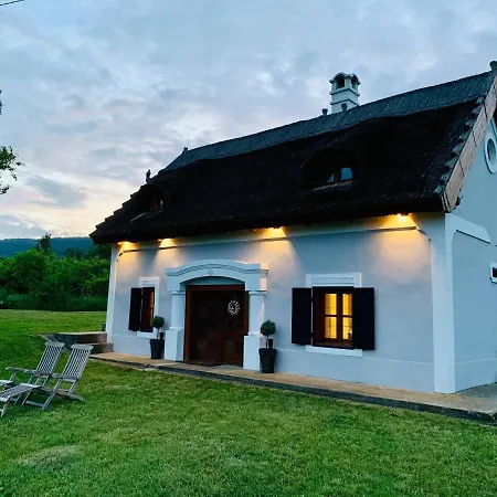 Kal Kove Vendeghaz Es Borteka