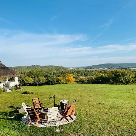 Ferienhaus Kal Kove Vendeghaz Es Borteka Köveskál